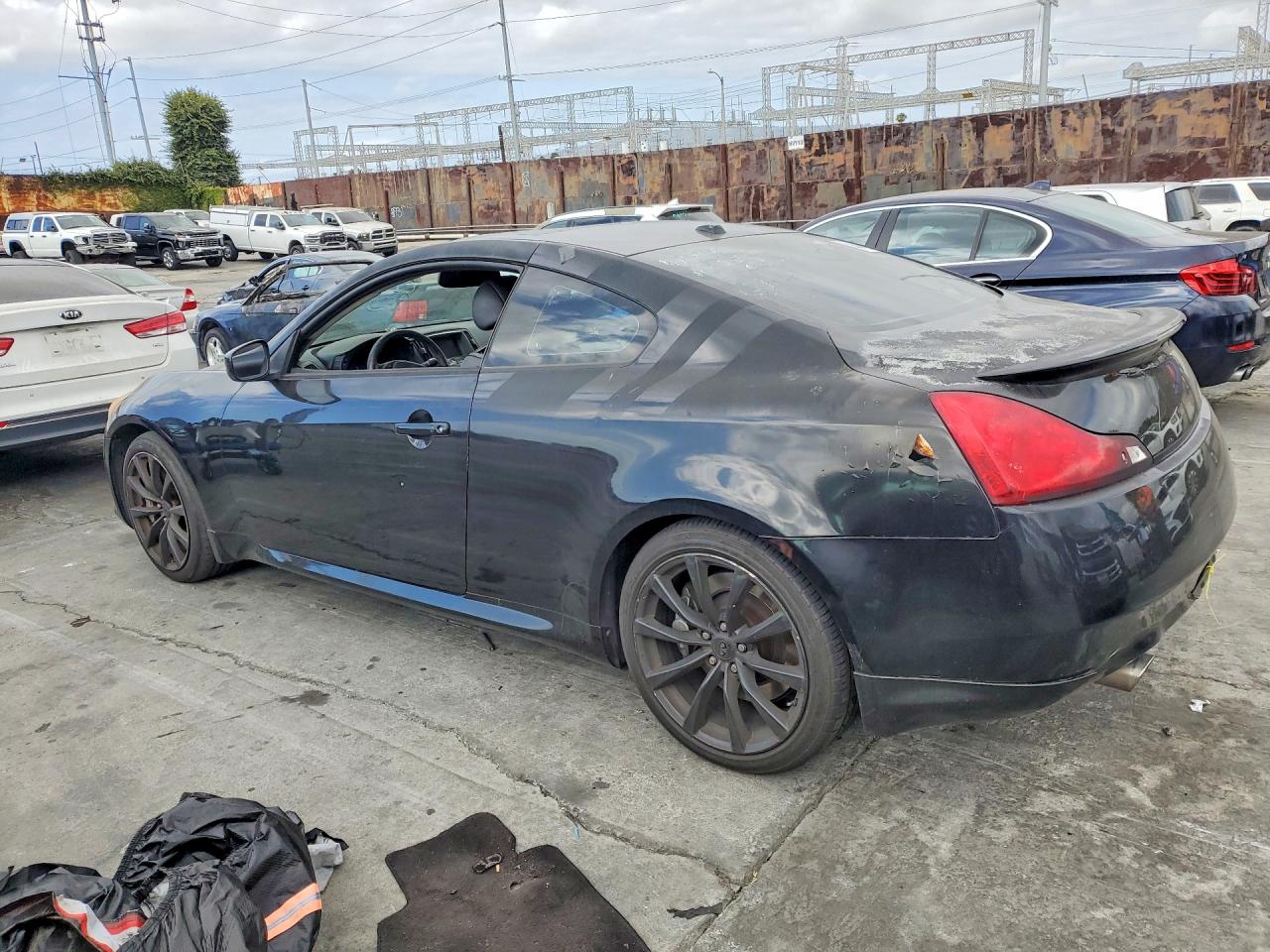2009 INFINITI G37 COUPE BASE photo 3