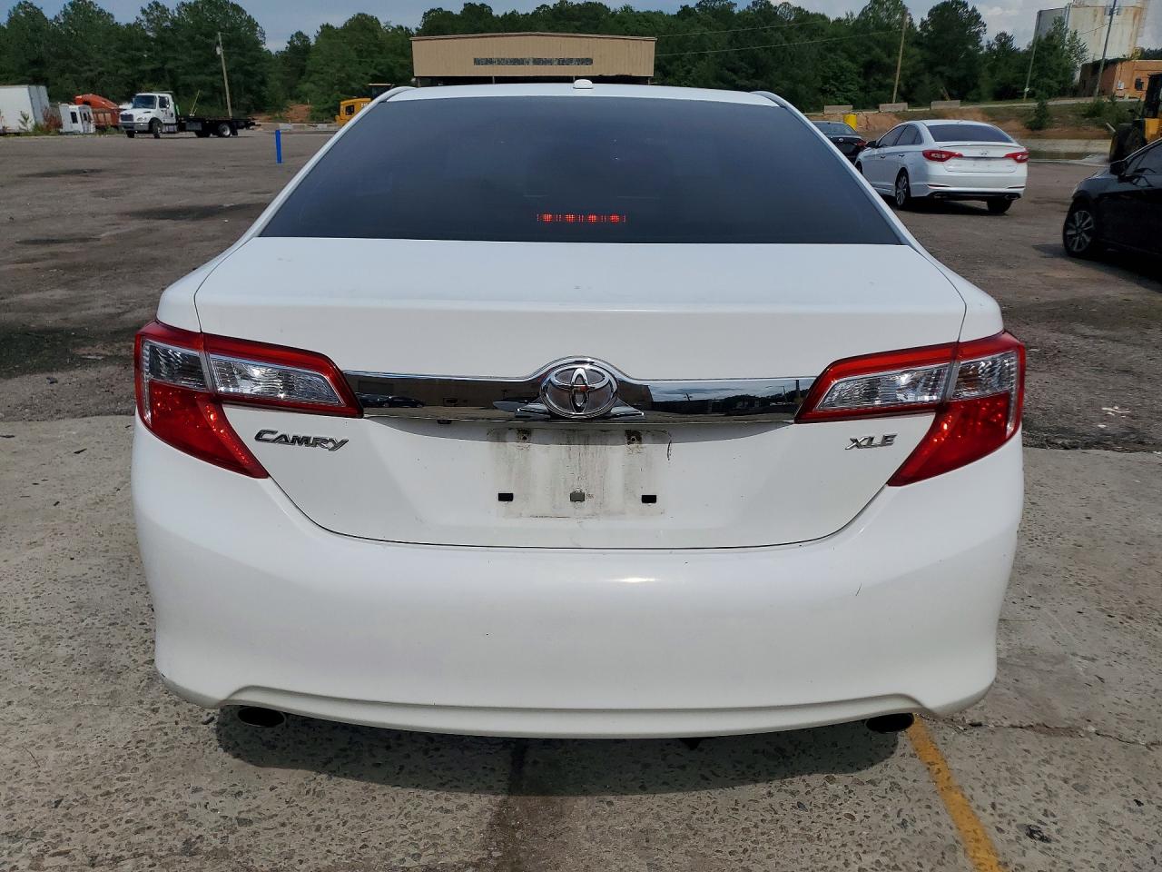 2014 TOYOTA CAMRY XLE V6 photo 16