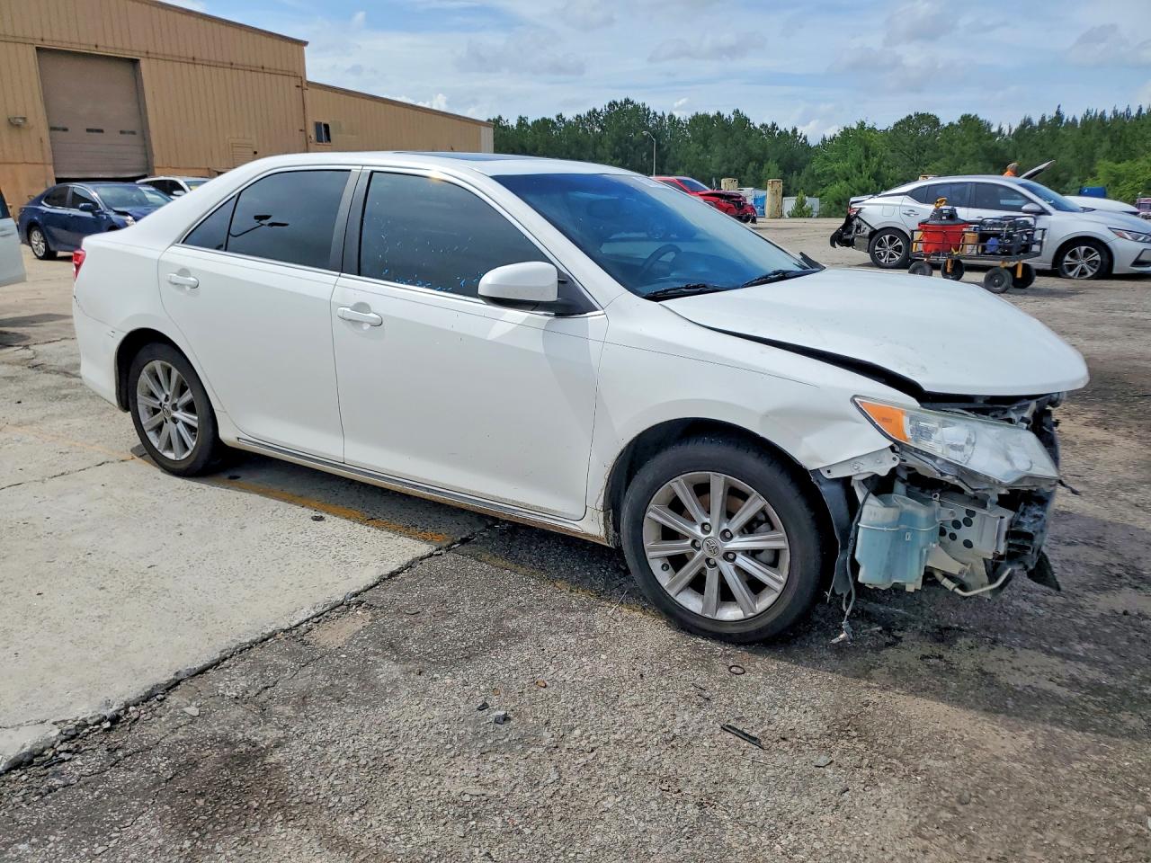 2014 TOYOTA CAMRY XLE V6 photo 10