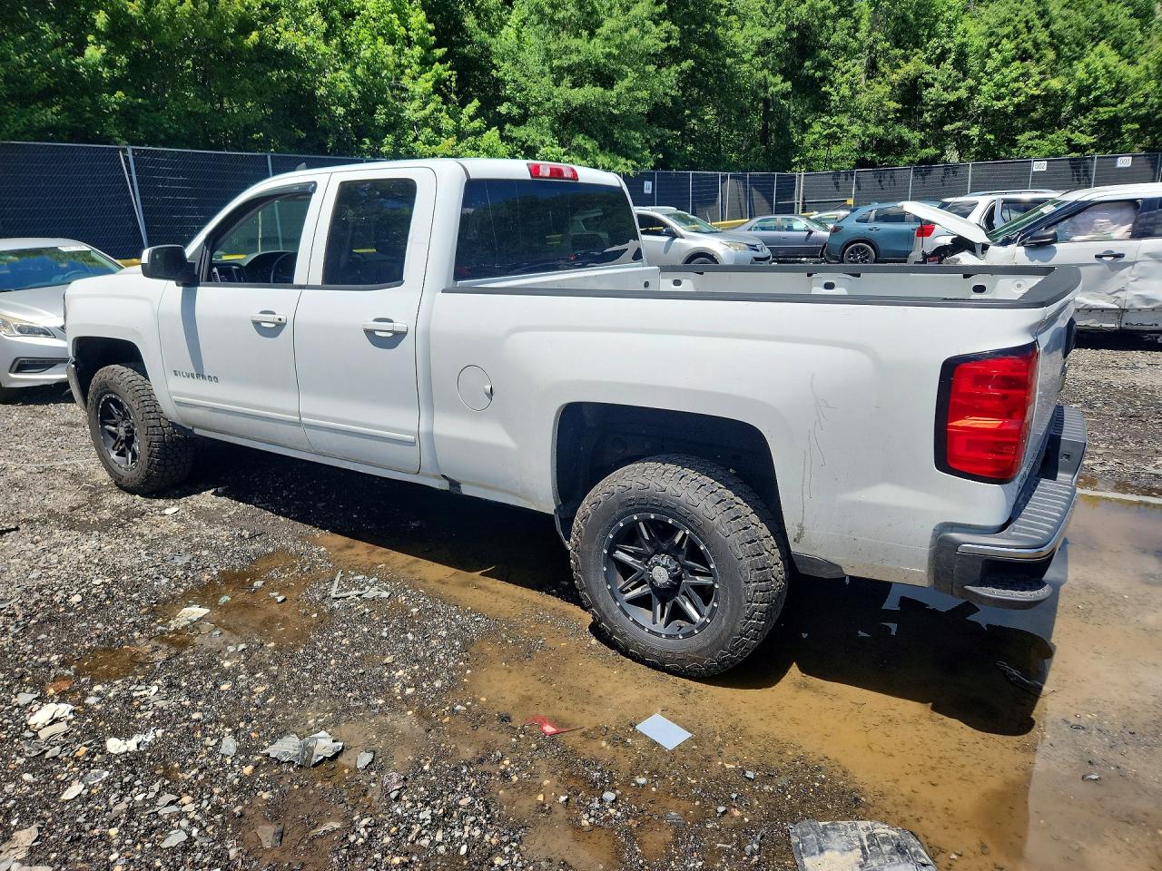 2018 CHEVROLET SILVERADO C1500 LT photo 3