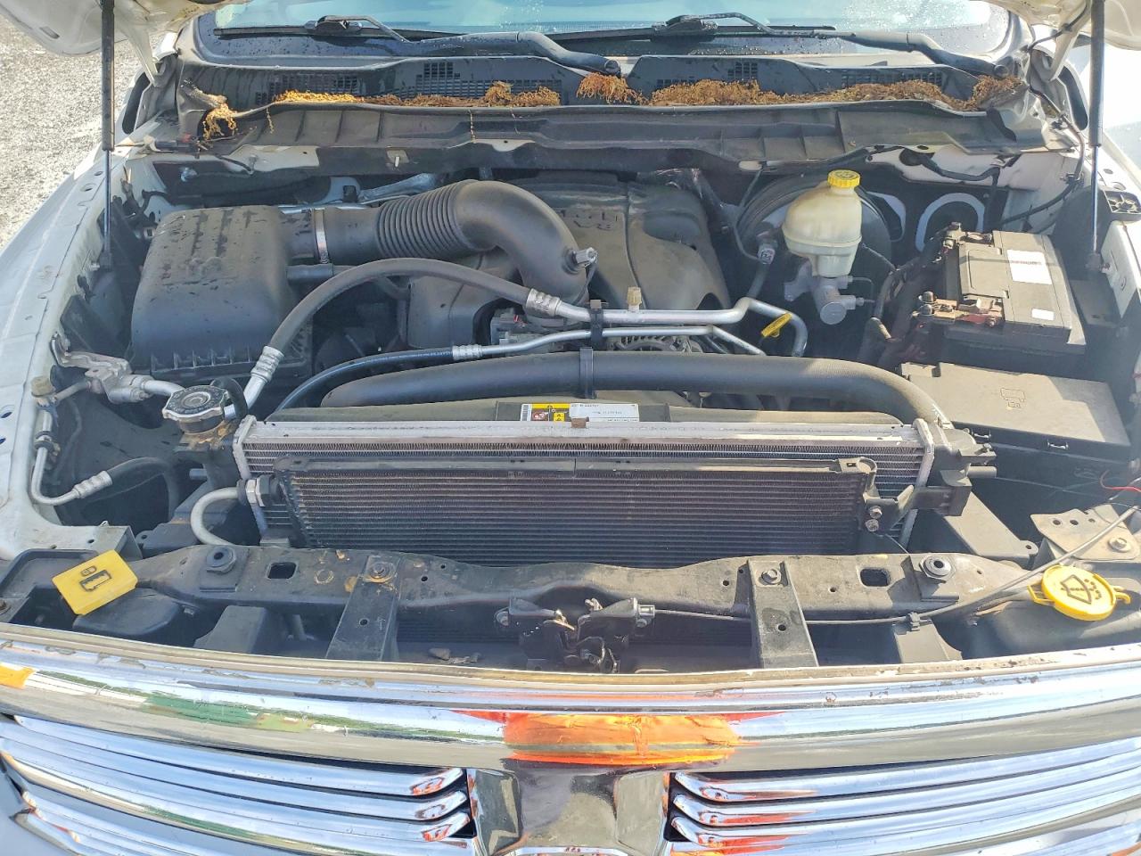 2016 RAM 1500 SLT photo 21