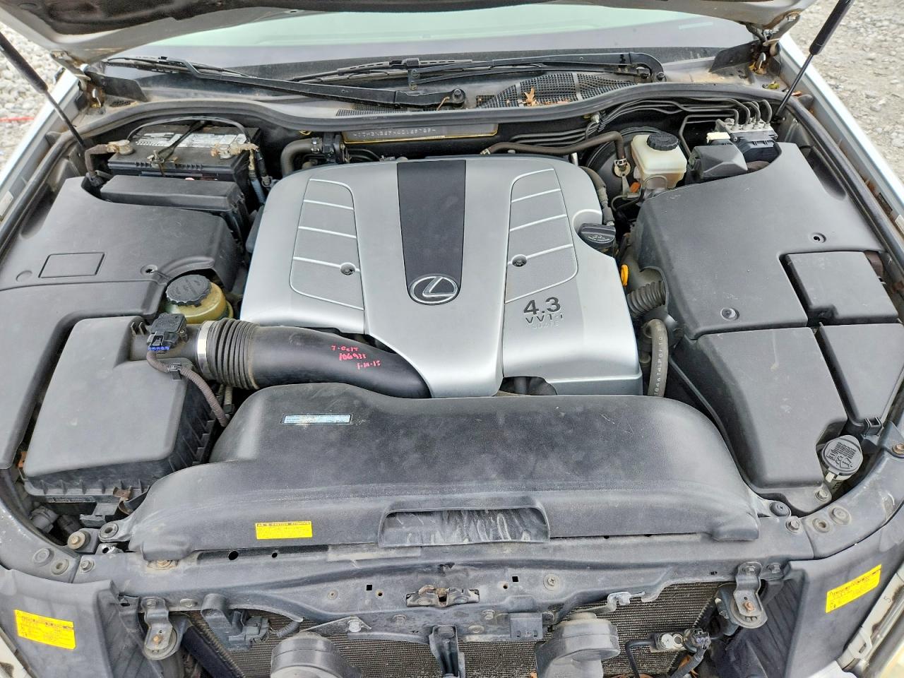2004 LEXUS LS 430 photo 21