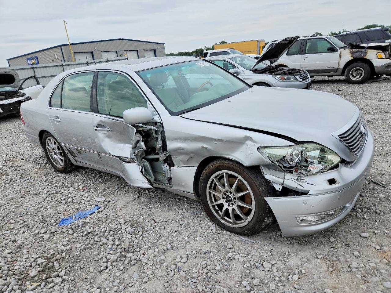 2004 LEXUS LS 430 photo 7