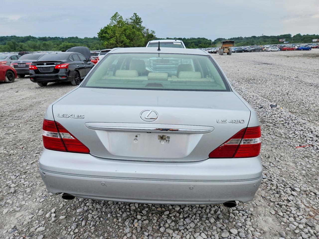 2004 LEXUS LS 430 photo 11