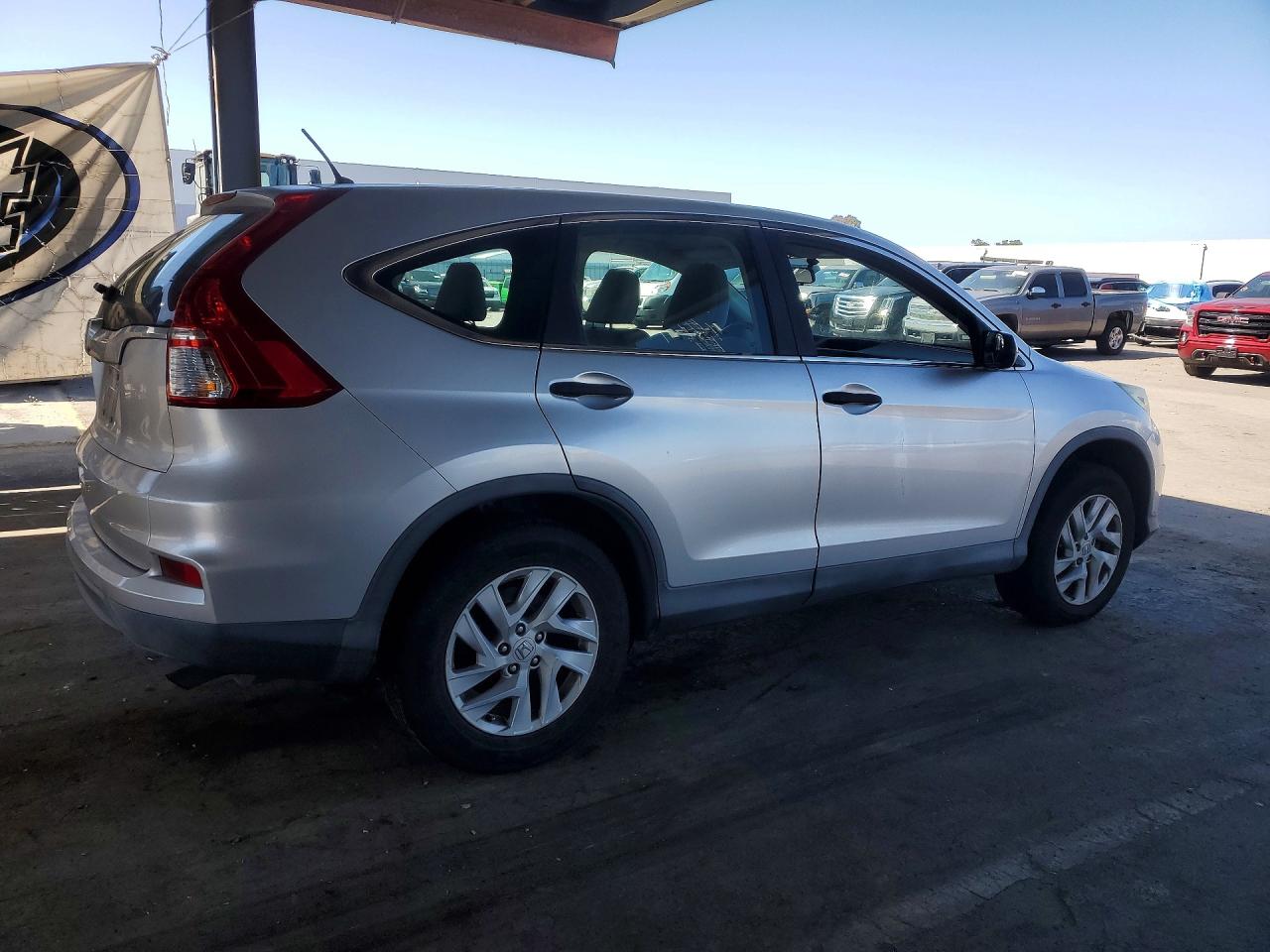 2015 HONDA CR-V LX photo 3