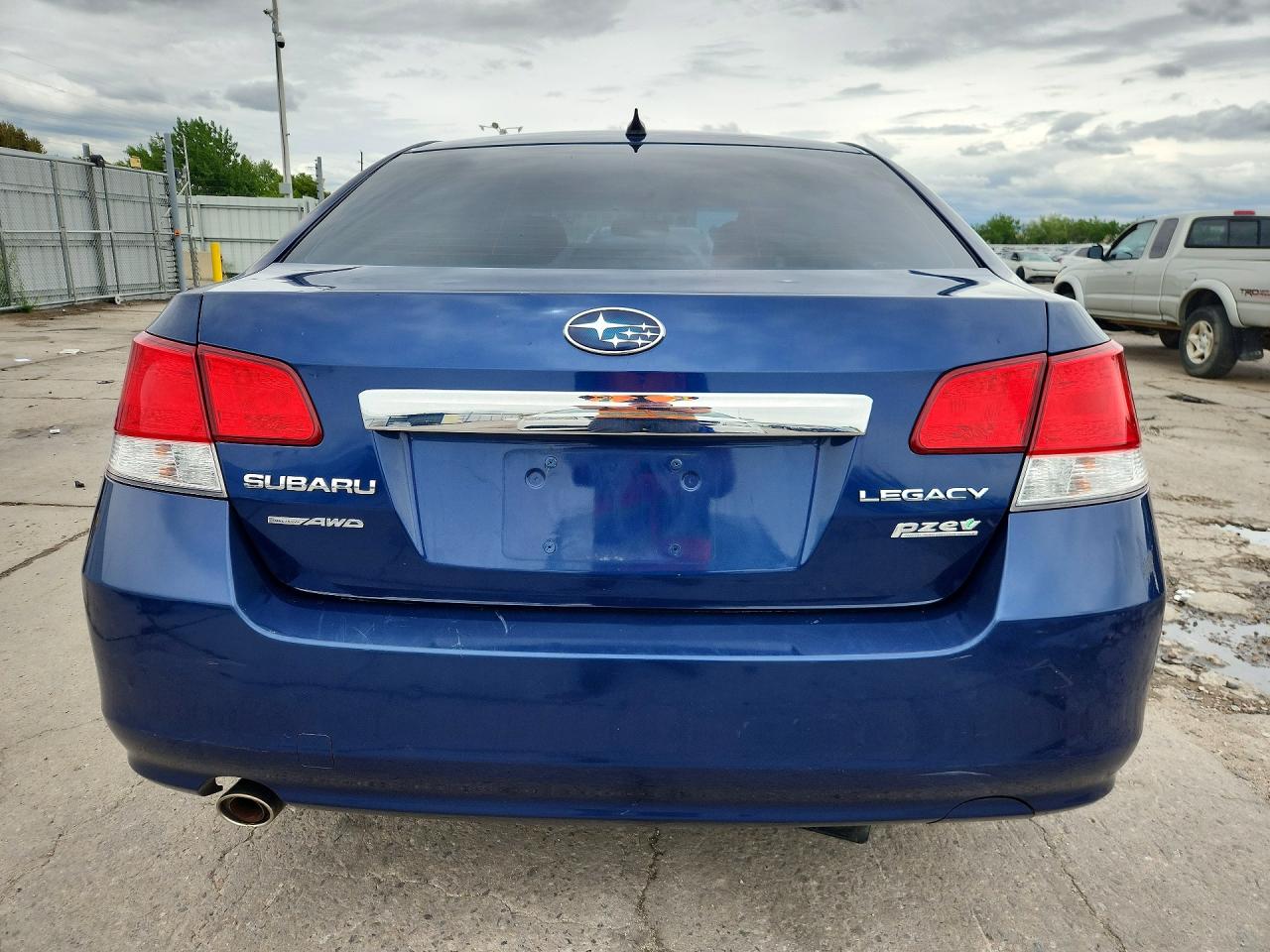 2011 SUBARU LEGACY 2.5I LIMITED photo 11