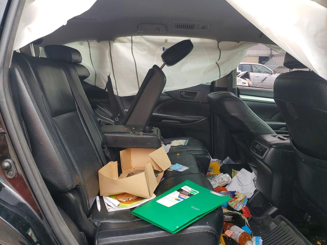 2018 TOYOTA HIGHLANDER LE photo 21
