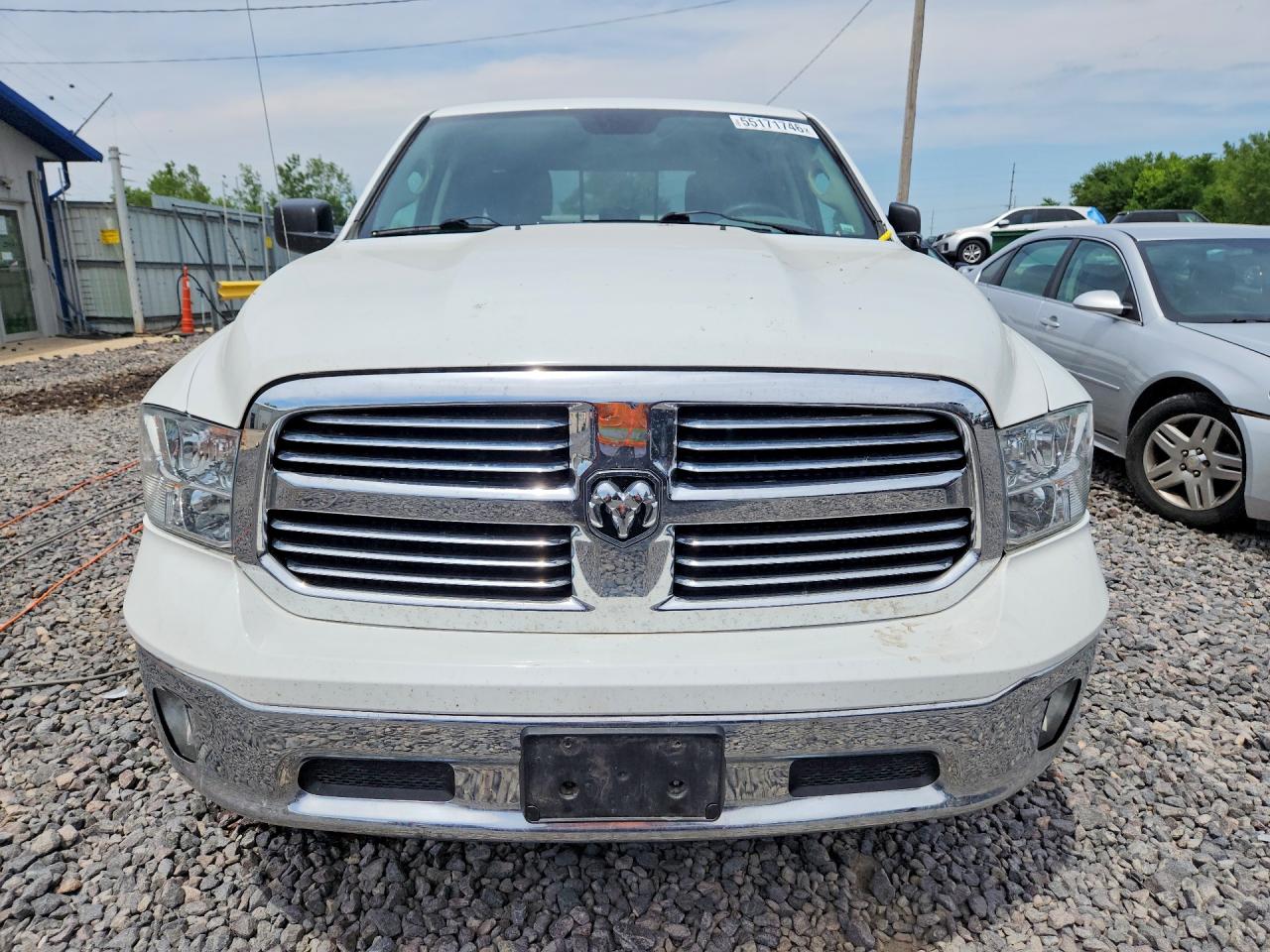2015 RAM 1500 SLT photo 9