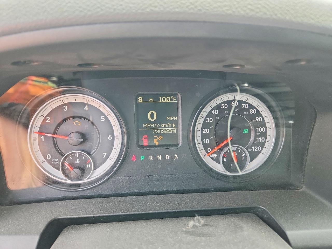 2015 RAM 1500 SLT photo 17