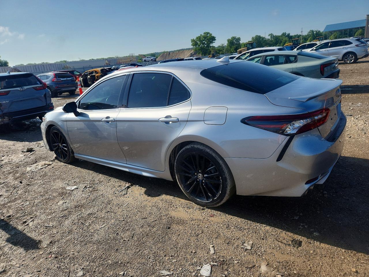 2022 TOYOTA CAMRY XSE photo 4