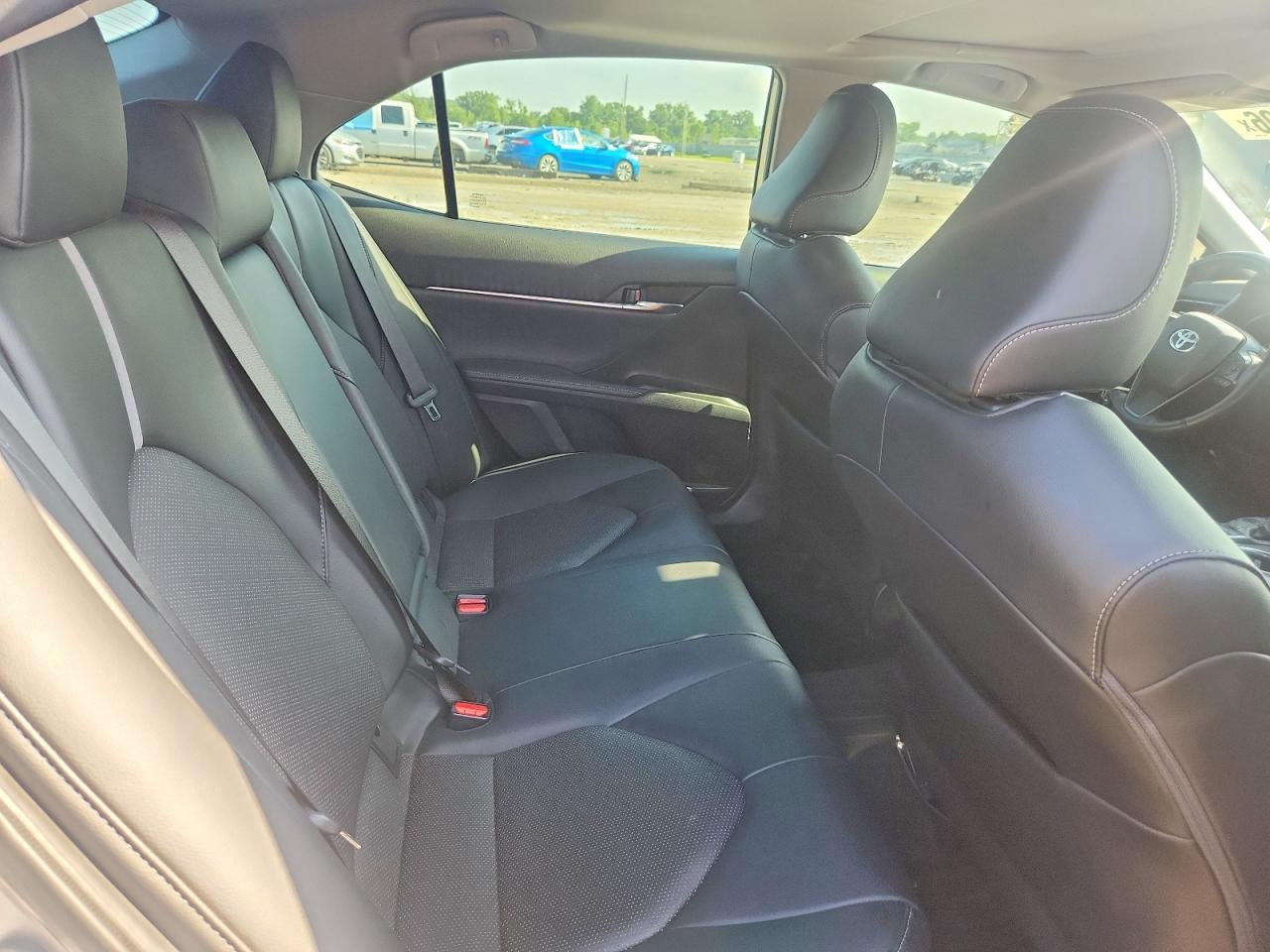 2022 TOYOTA CAMRY XSE photo 28