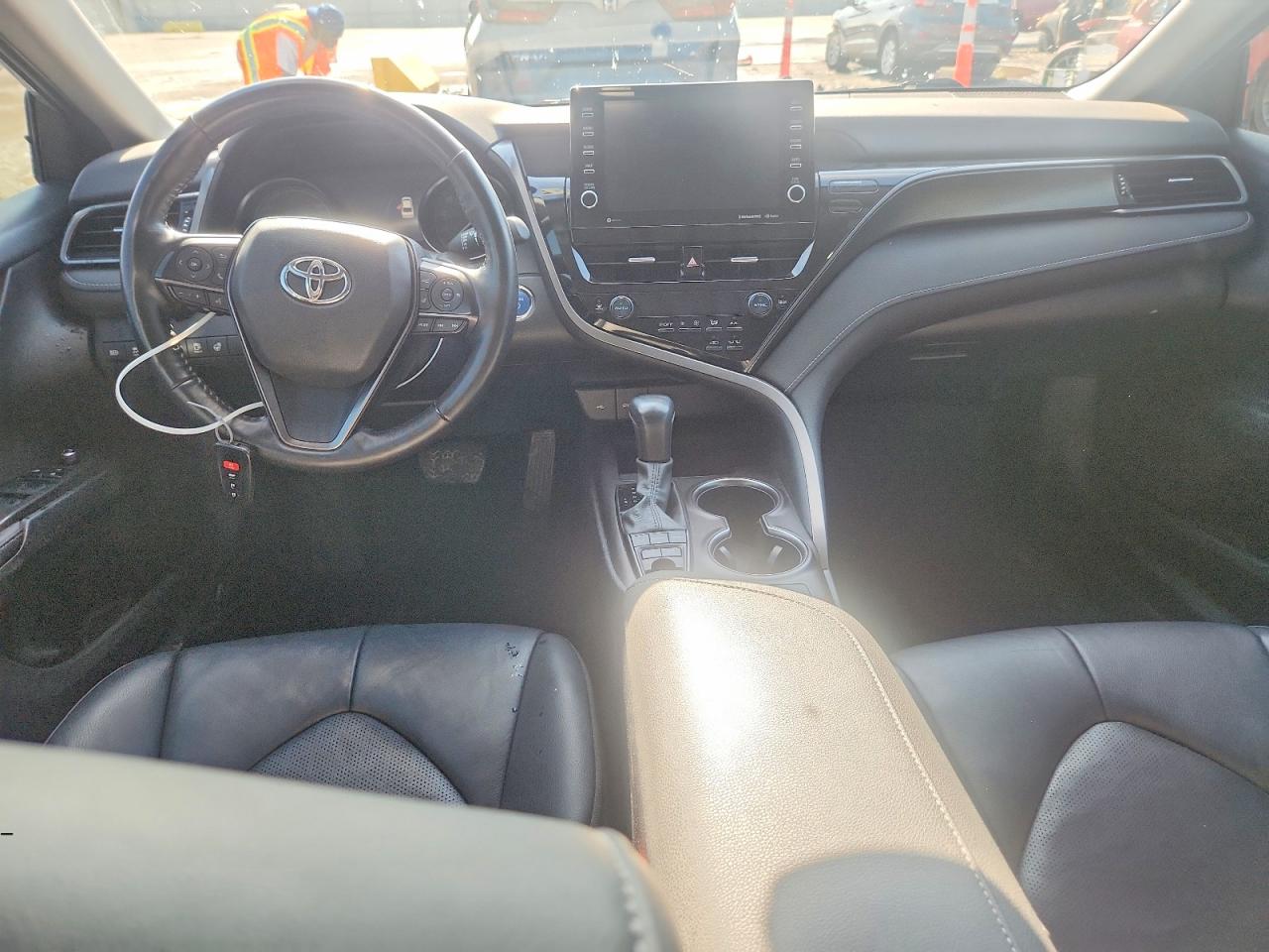 2022 TOYOTA CAMRY XSE photo 22