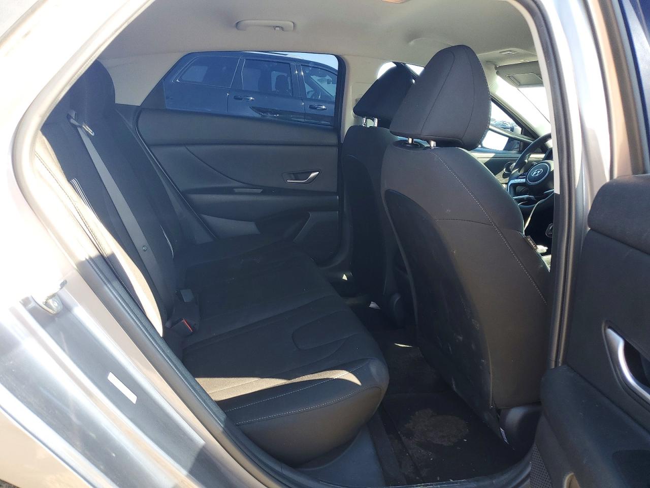 2023 HYUNDAI ELANTRA SEL photo 19