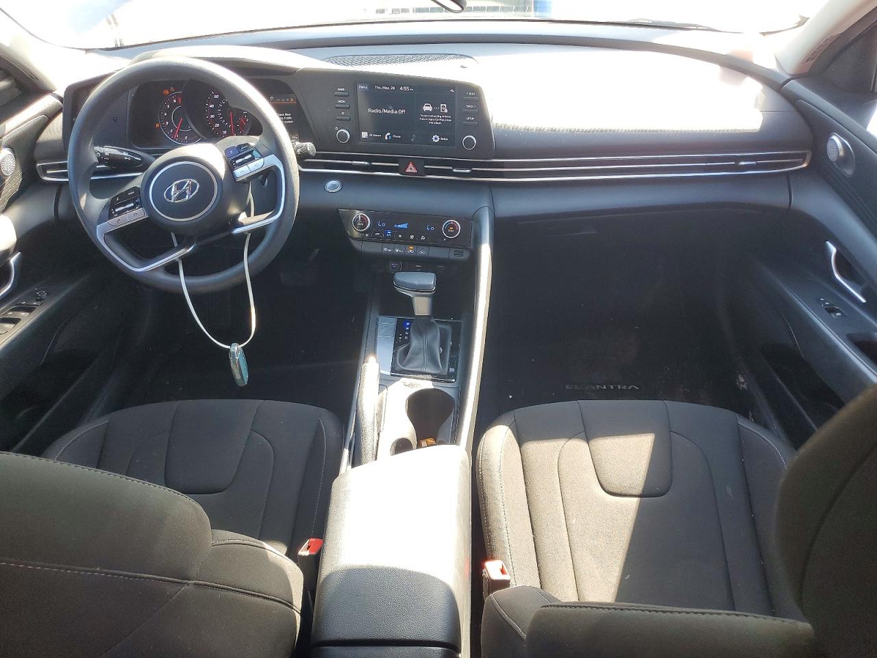 2023 HYUNDAI ELANTRA SEL photo 15