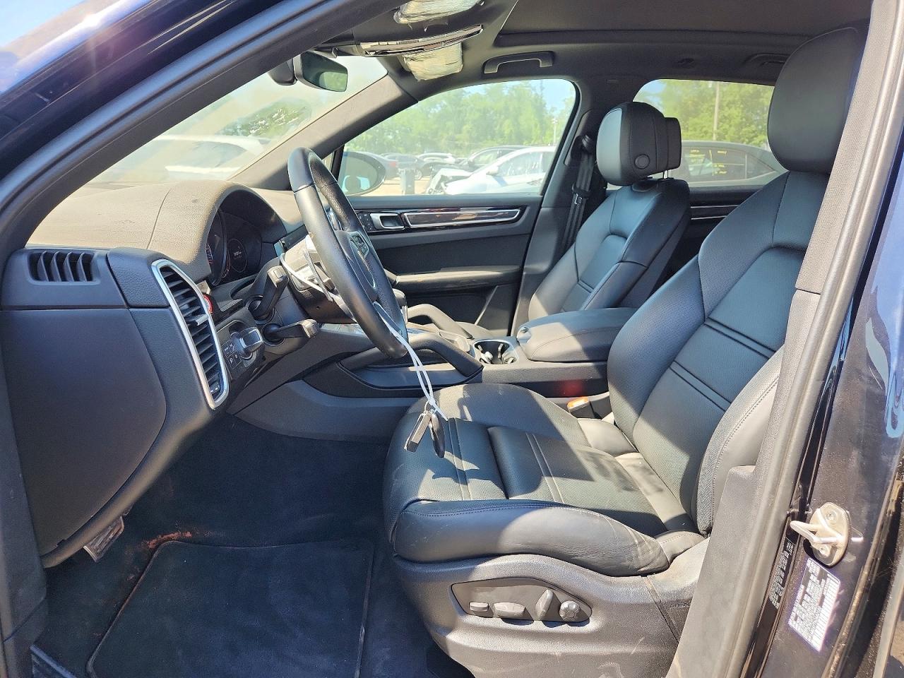2022 PORSCHE CAYENNE S photo 13
