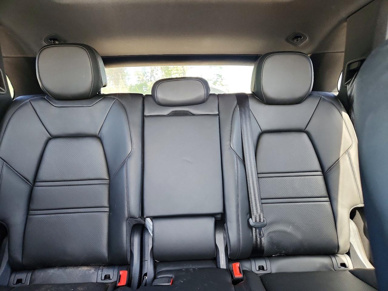 2022 PORSCHE CAYENNE S photo 19