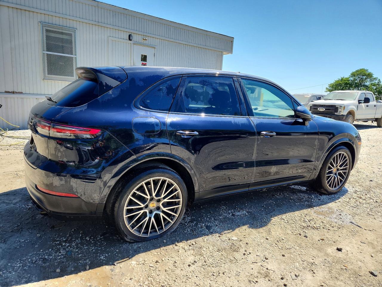 2022 PORSCHE CAYENNE S photo 5