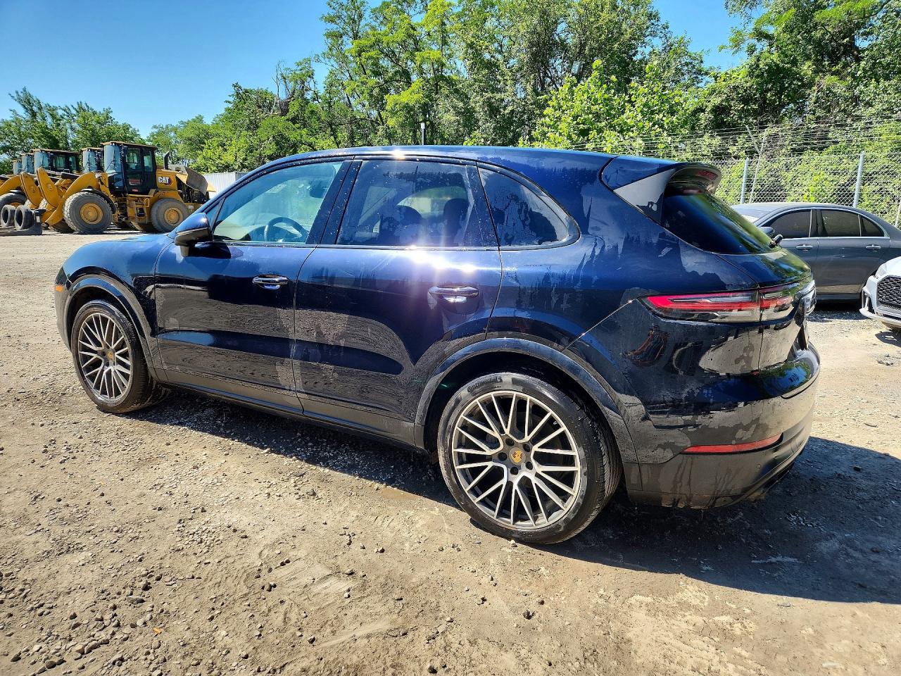2022 PORSCHE CAYENNE S photo 3