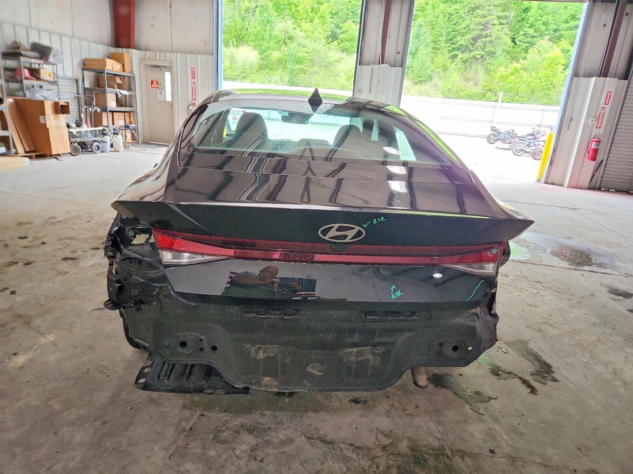 2024 HYUNDAI ELANTRA SEL photo 6