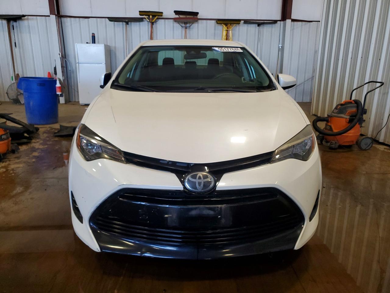 2017 TOYOTA COROLLA LE photo 9