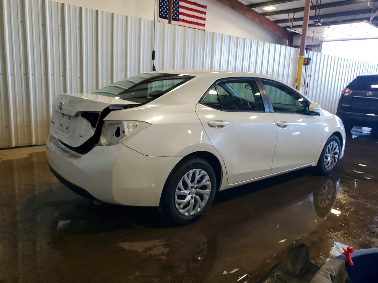 2017 TOYOTA COROLLA LE photo 5