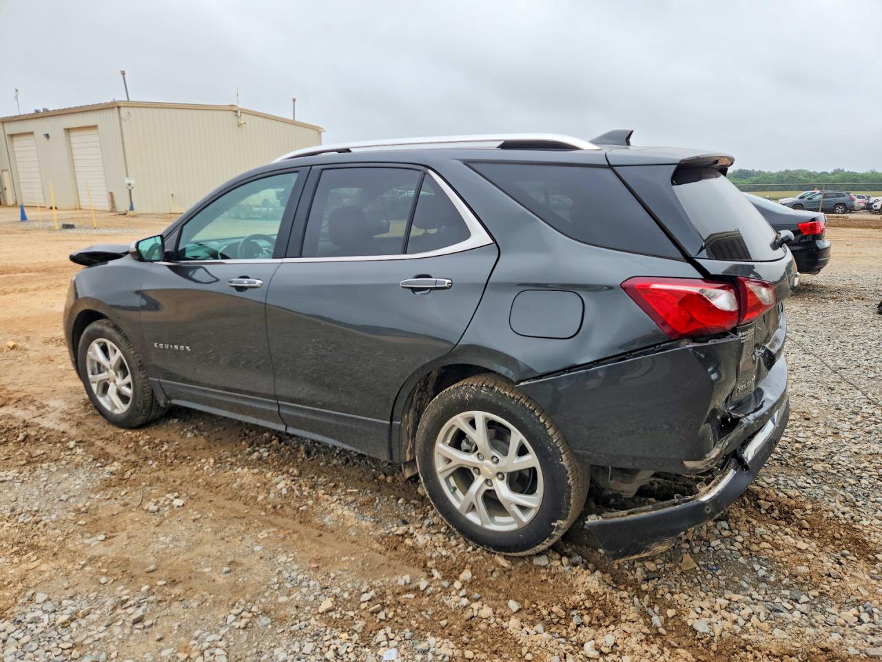 2021 CHEVROLET EQUINOX PREMIER photo 3