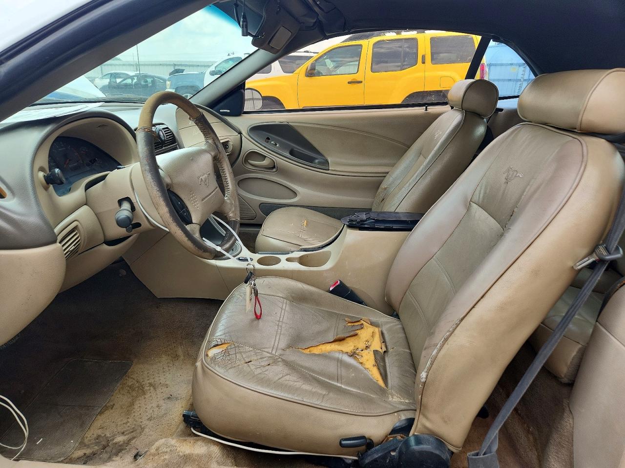 2003 FORD MUSTANG photo 19