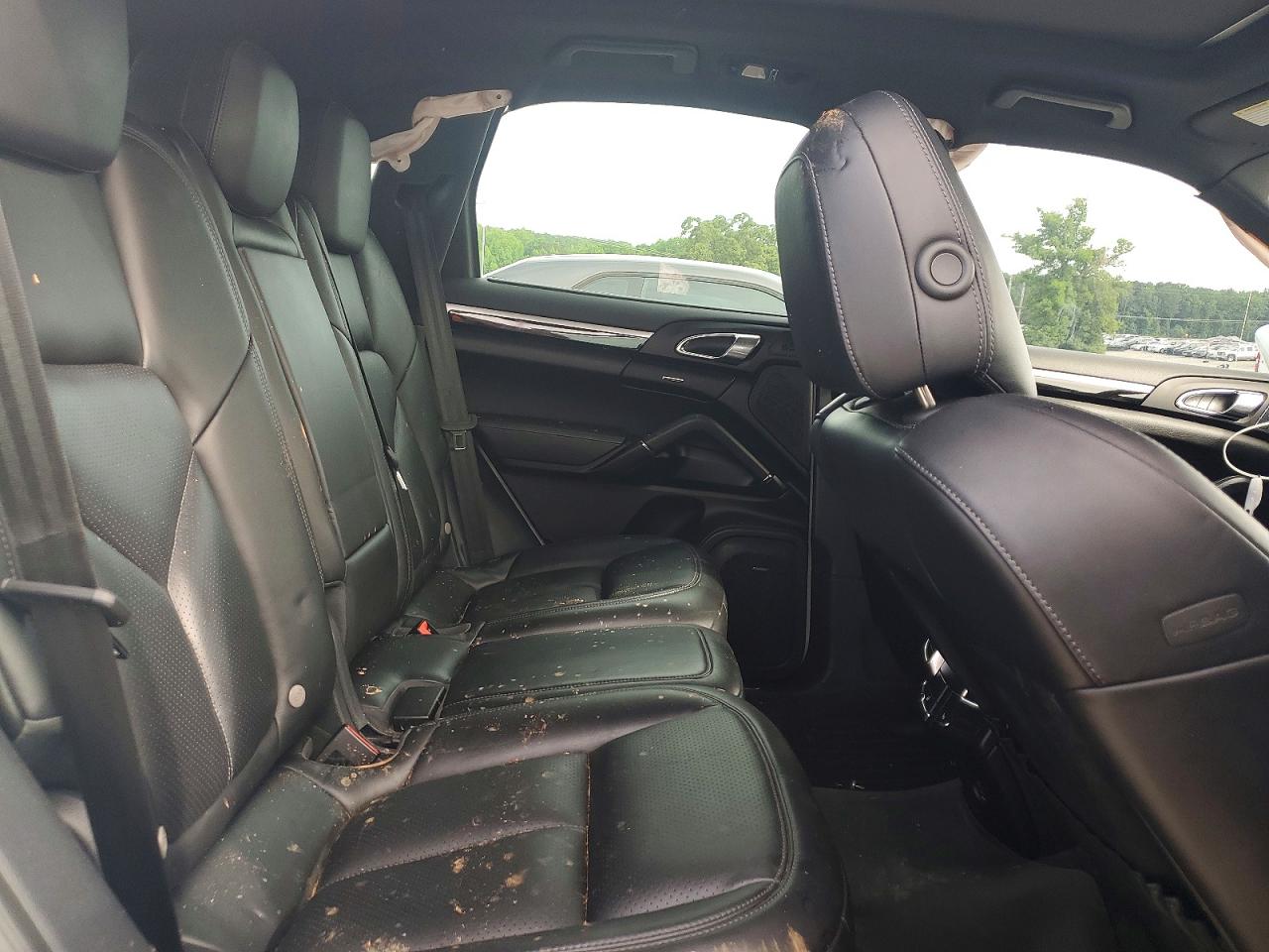 2017 PORSCHE CAYENNE S photo 21