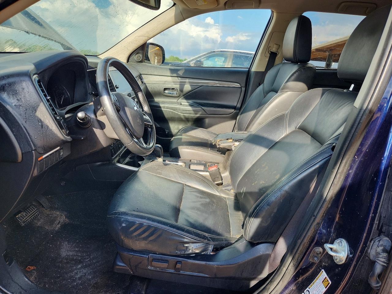 2019 MITSUBISHI OUTLANDER SE photo 13