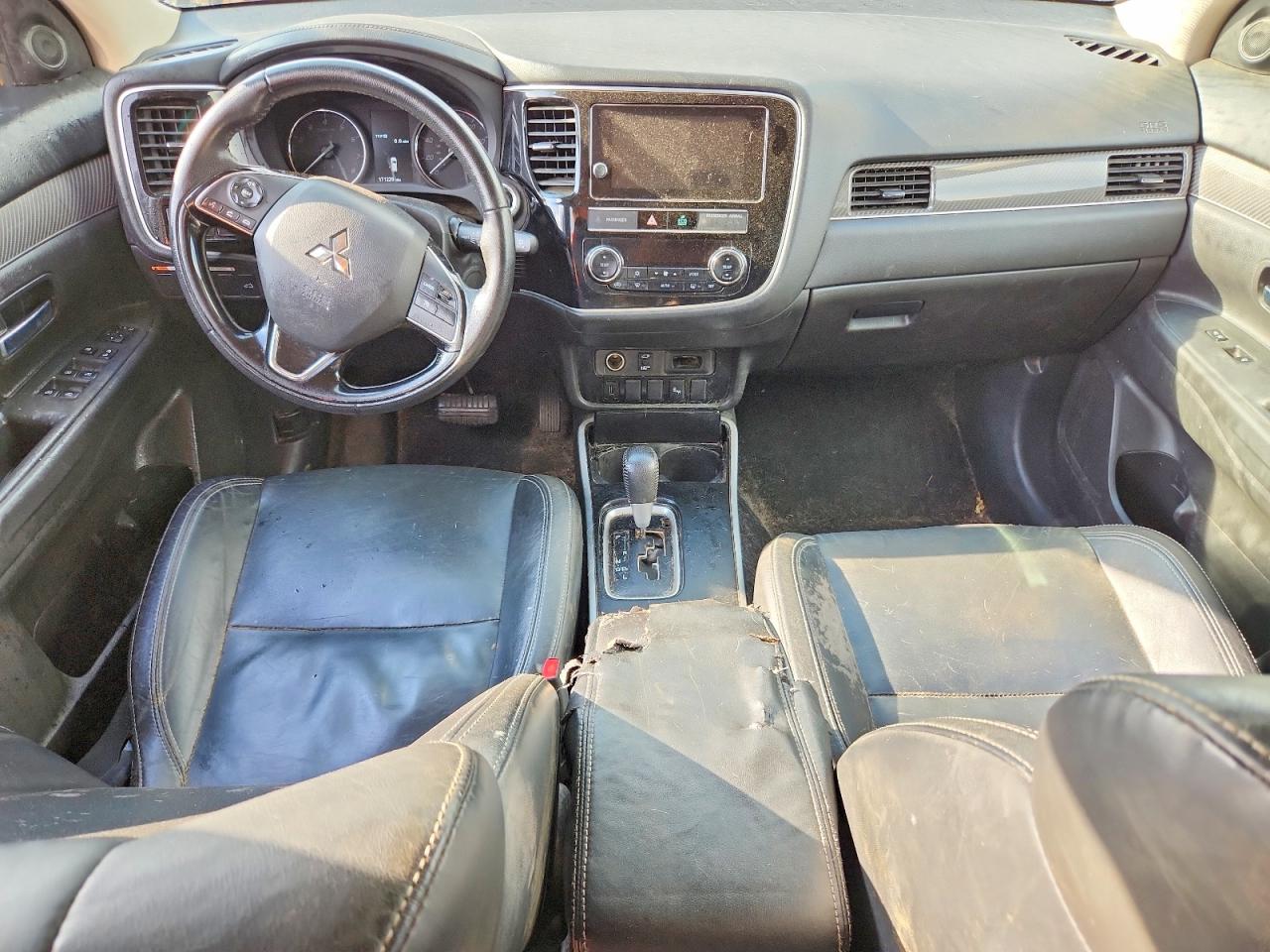 2019 MITSUBISHI OUTLANDER SE photo 15