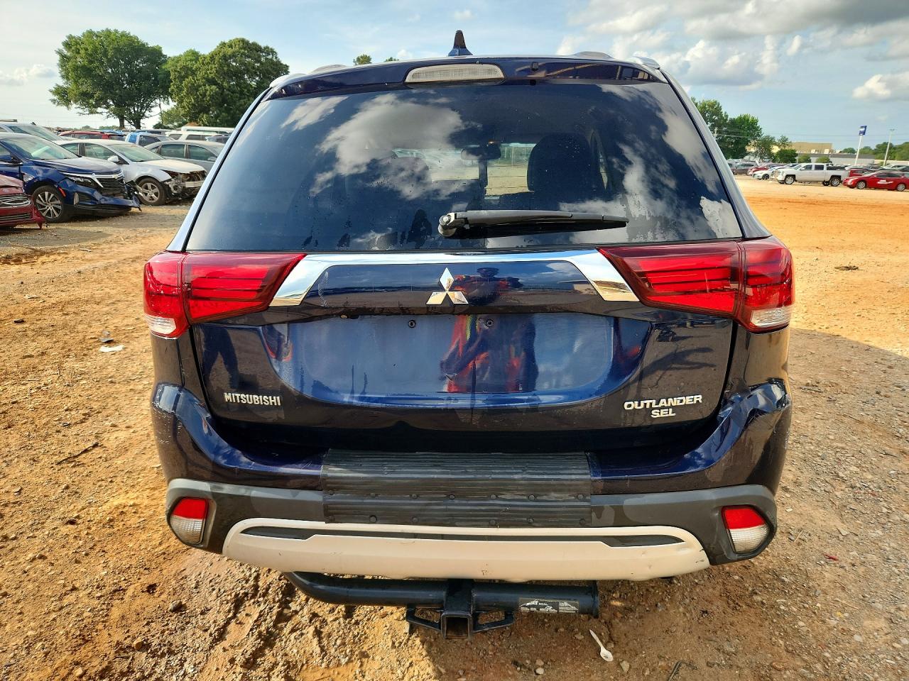 2019 MITSUBISHI OUTLANDER SE photo 11
