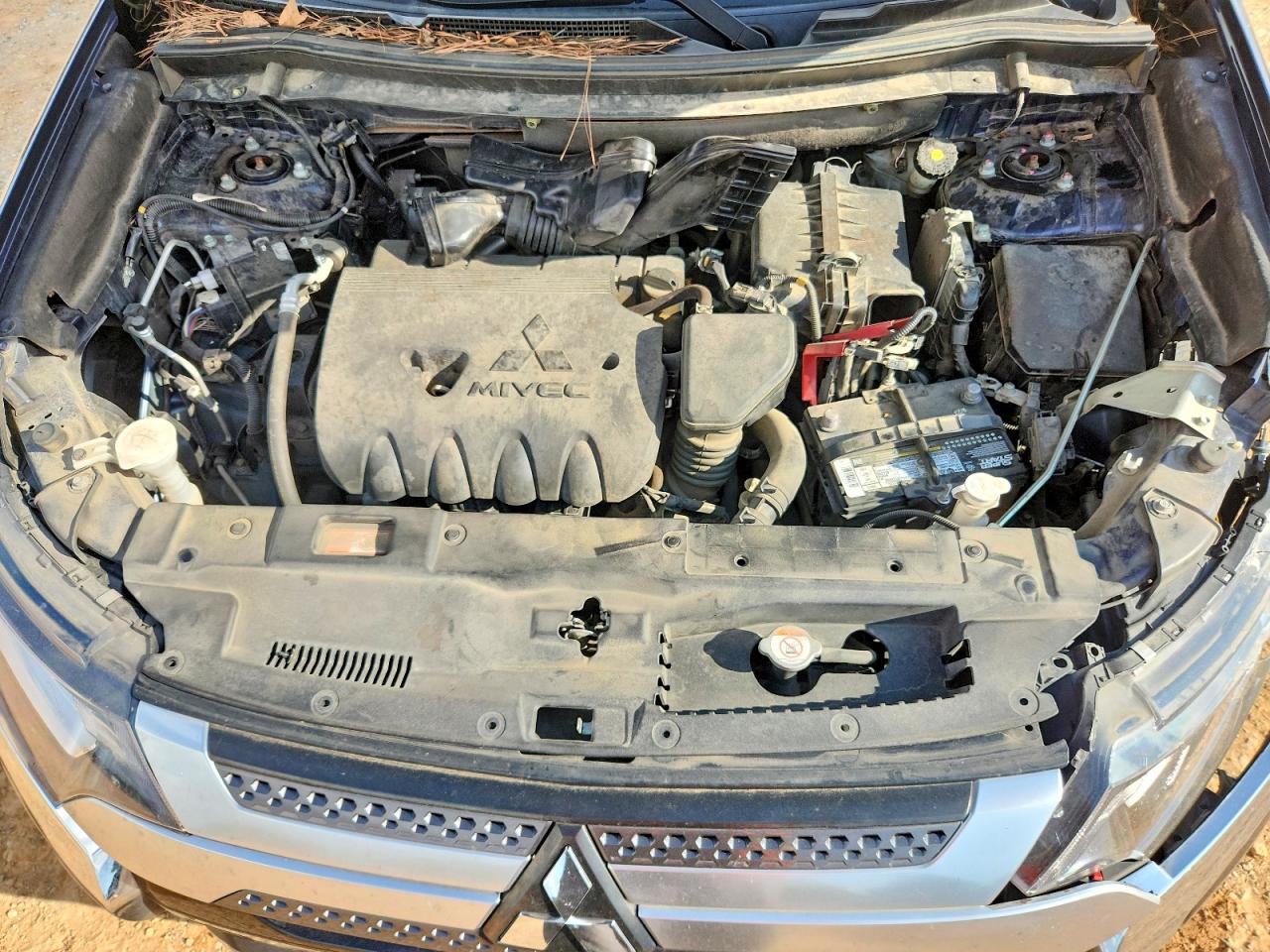 2019 MITSUBISHI OUTLANDER SE photo 23