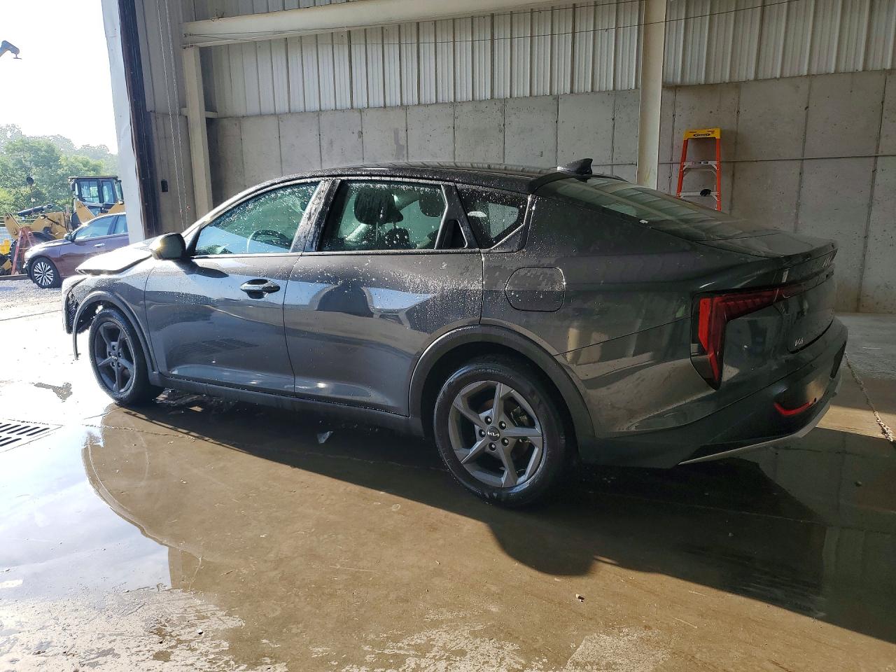 2025 KIA K4 LXS photo 3
