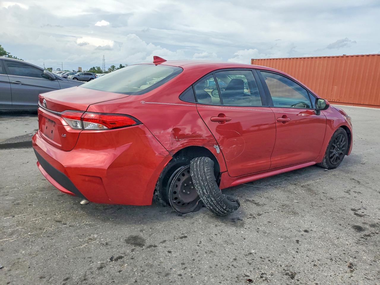 2020 TOYOTA COROLLA LE photo 3