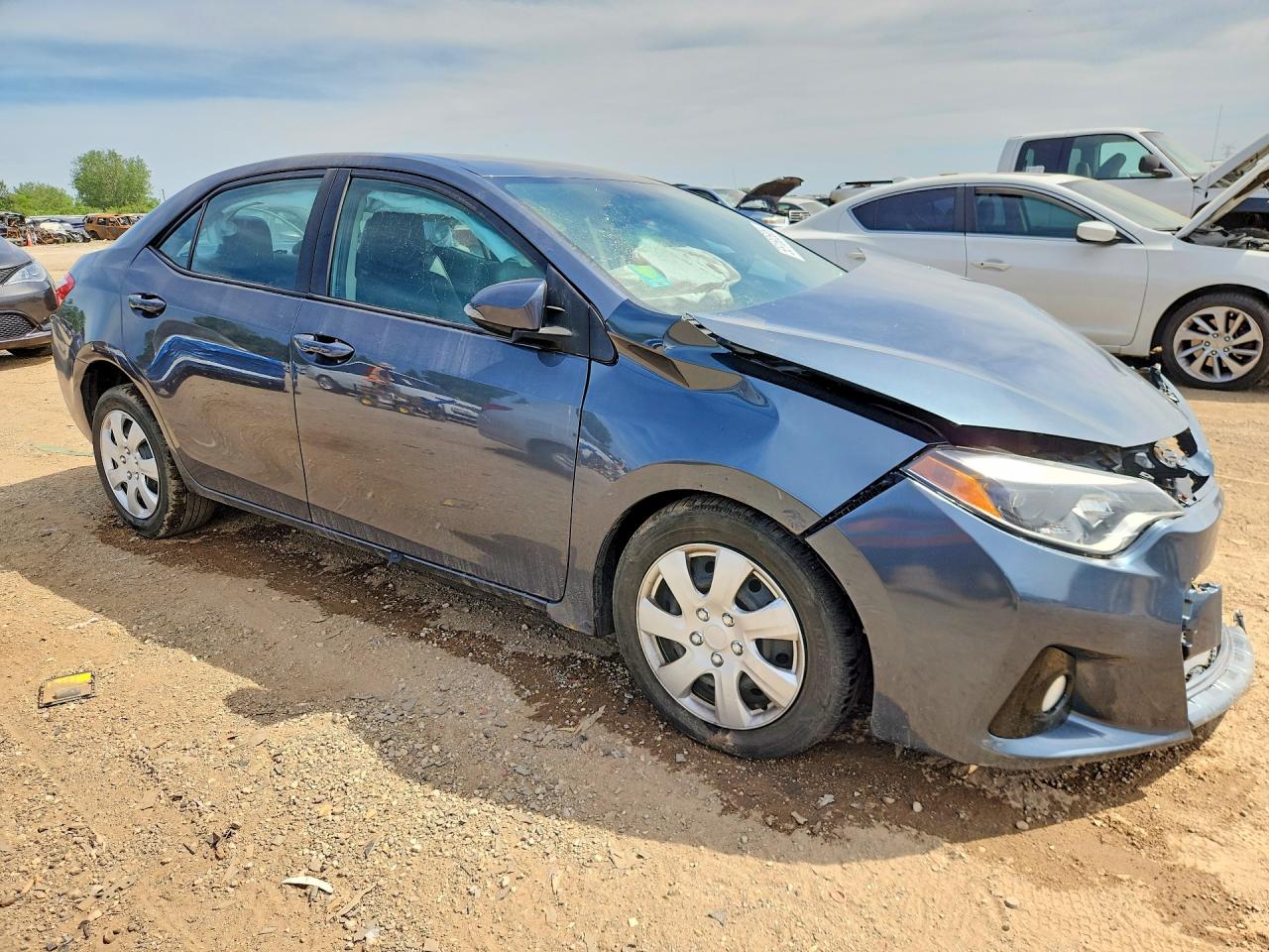 2015 TOYOTA COROLLA S photo 4