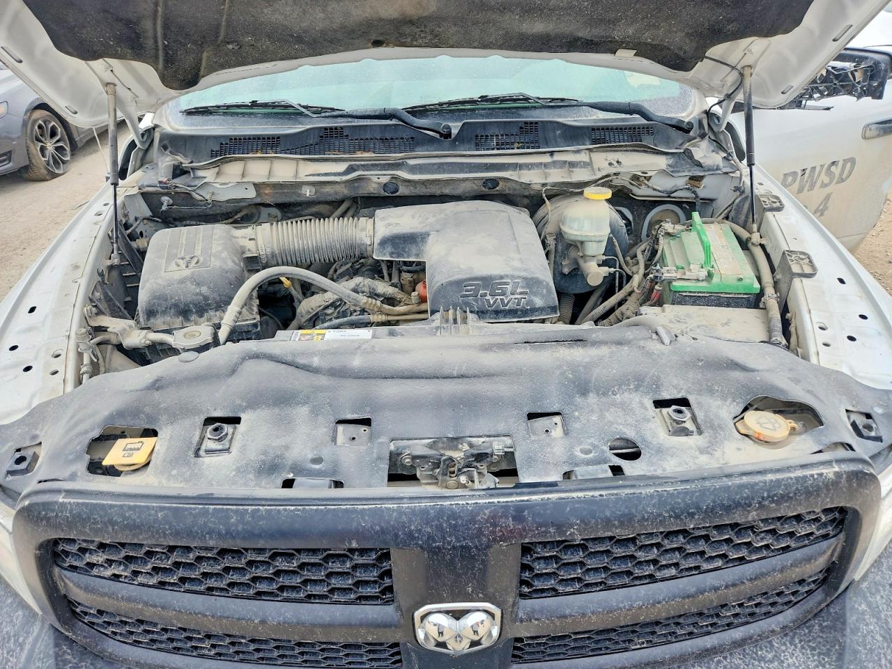 2016 RAM 1500 ST photo 21