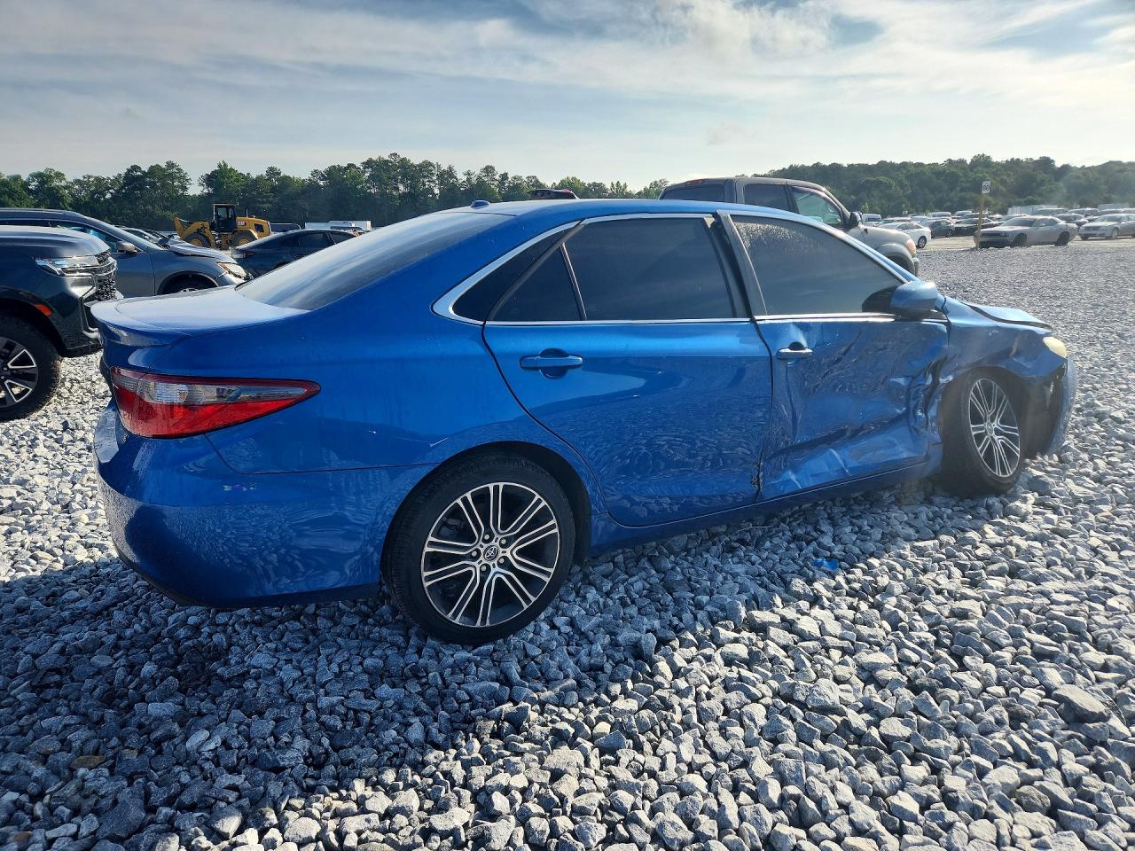 2016 TOYOTA CAMRY SPECIAL EDITION photo 5