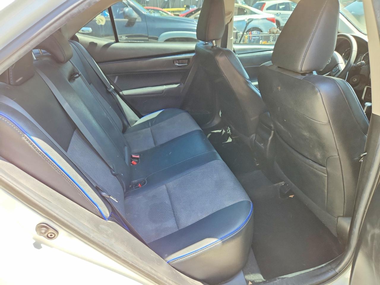 2018 TOYOTA COROLLA SE photo 28