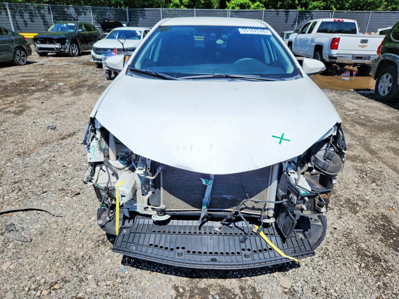 2018 TOYOTA COROLLA SE photo 13