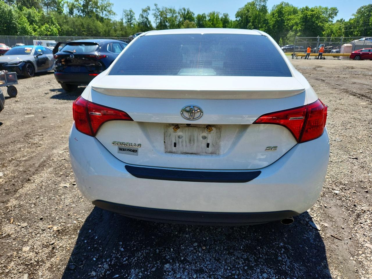 2018 TOYOTA COROLLA SE photo 16