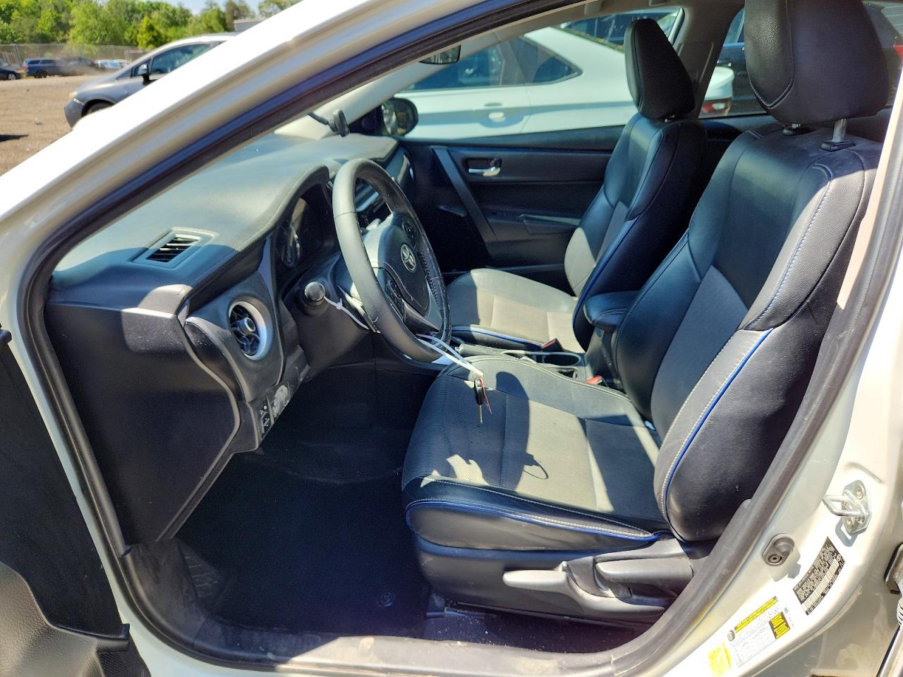 2018 TOYOTA COROLLA SE photo 19