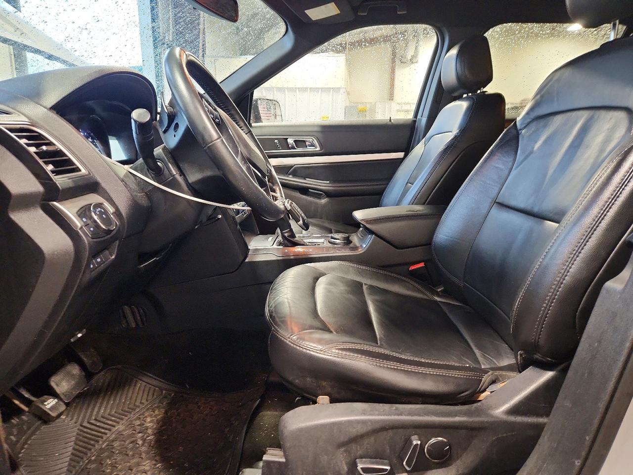 2017 FORD EXPLORER XLT photo 19