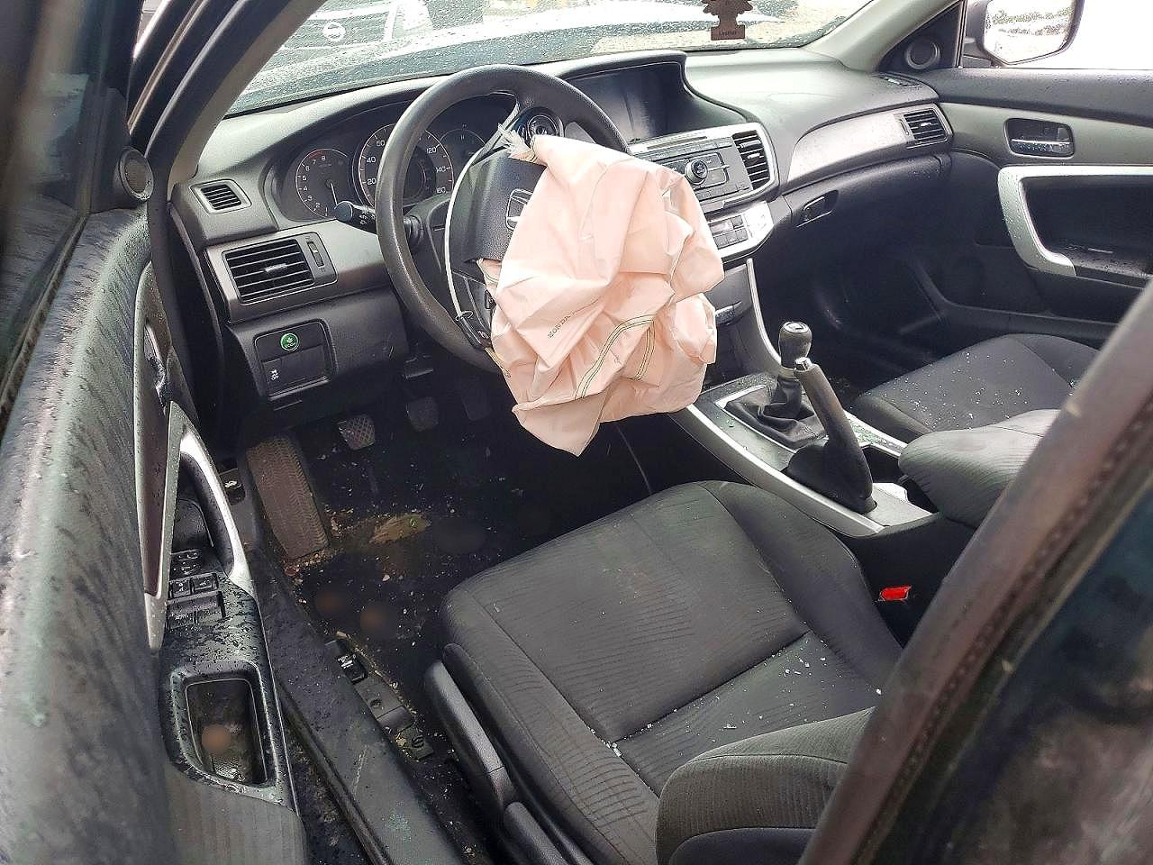 2015 HONDA ACCORD LX-S photo 22