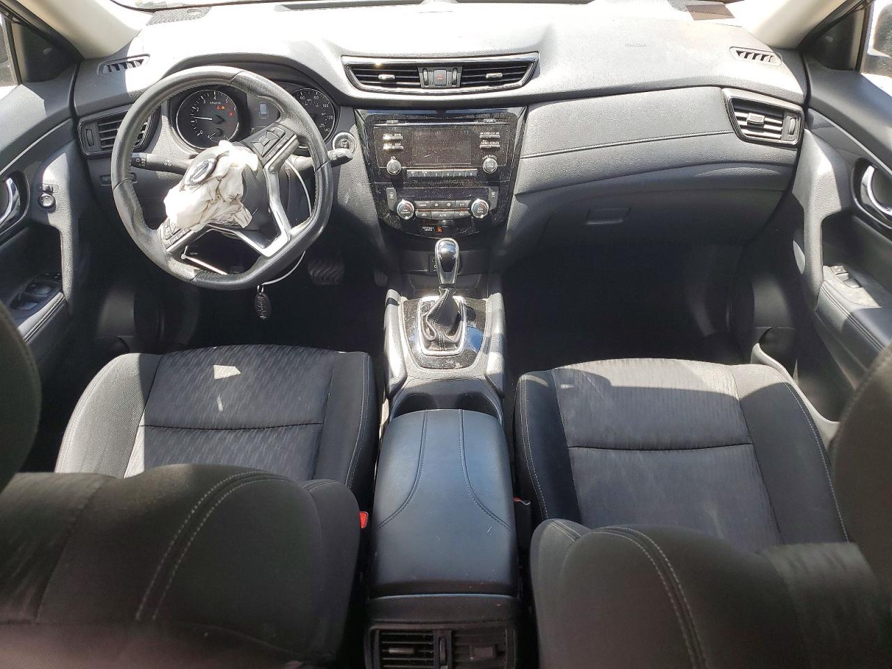 2017 NISSAN ROGUE SV photo 22