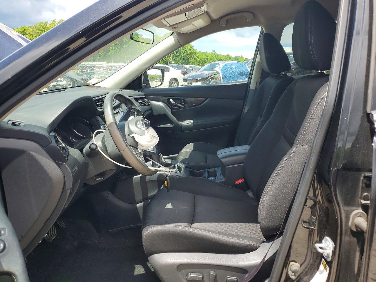 2017 NISSAN ROGUE SV photo 19
