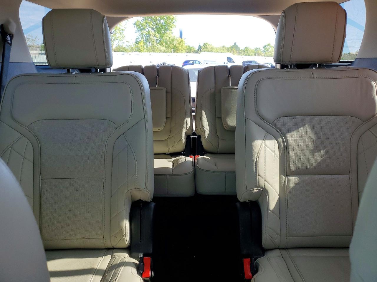 2018 FORD EXPLORER PLATINUM photo 10
