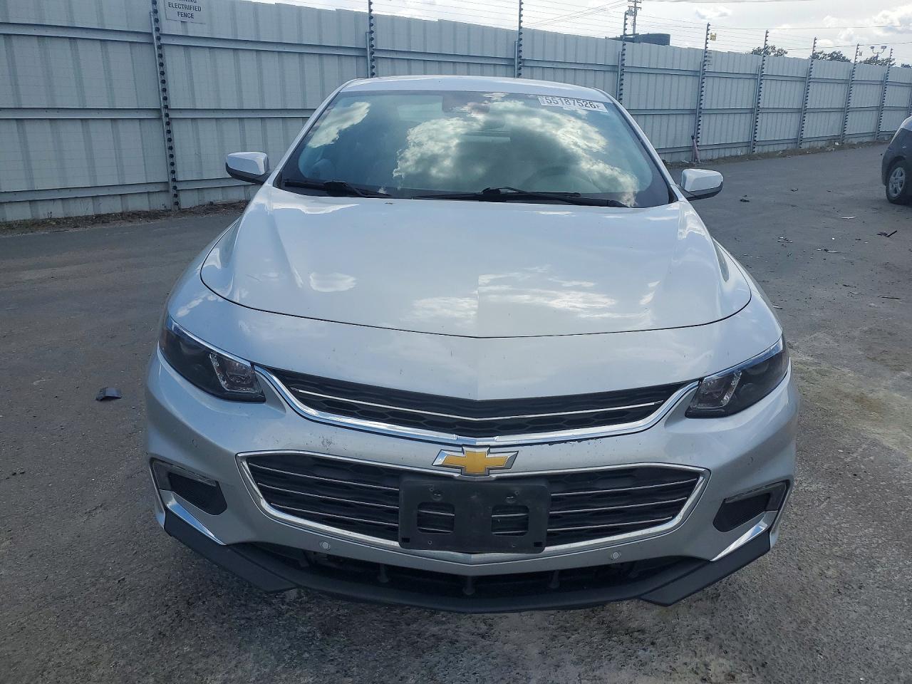2018 CHEVROLET MALIBU LT photo 9
