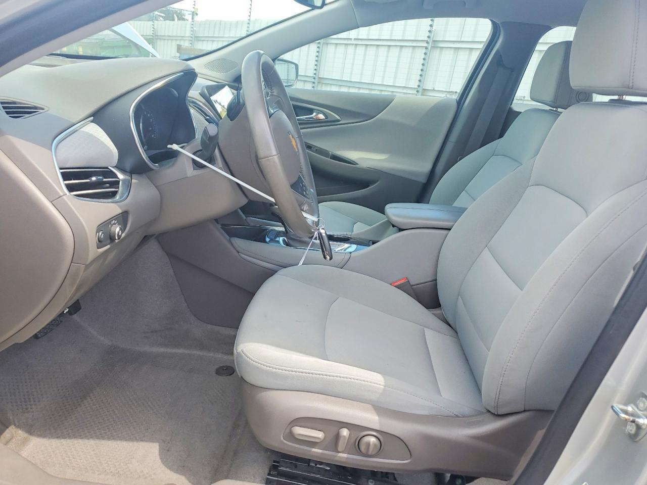 2018 CHEVROLET MALIBU LT photo 13