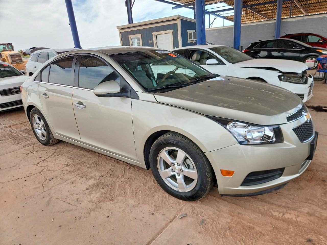 2013 CHEVROLET CRUZE LT photo 4