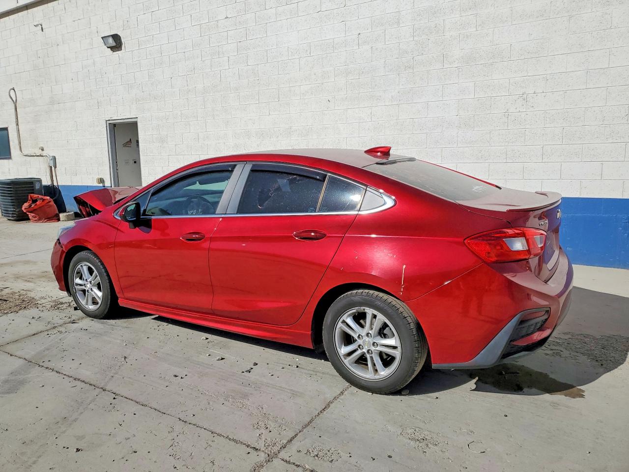 2017 CHEVROLET CRUZE LT photo 2